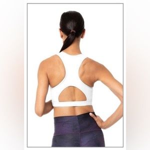 NWT Whisper Active Ignite Bra